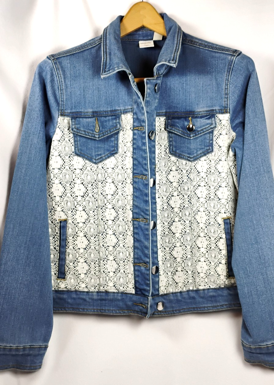 Womens Fitted 10 Trucker Denim Jeans Jacket Allover Lace Panel Light Wash Boho